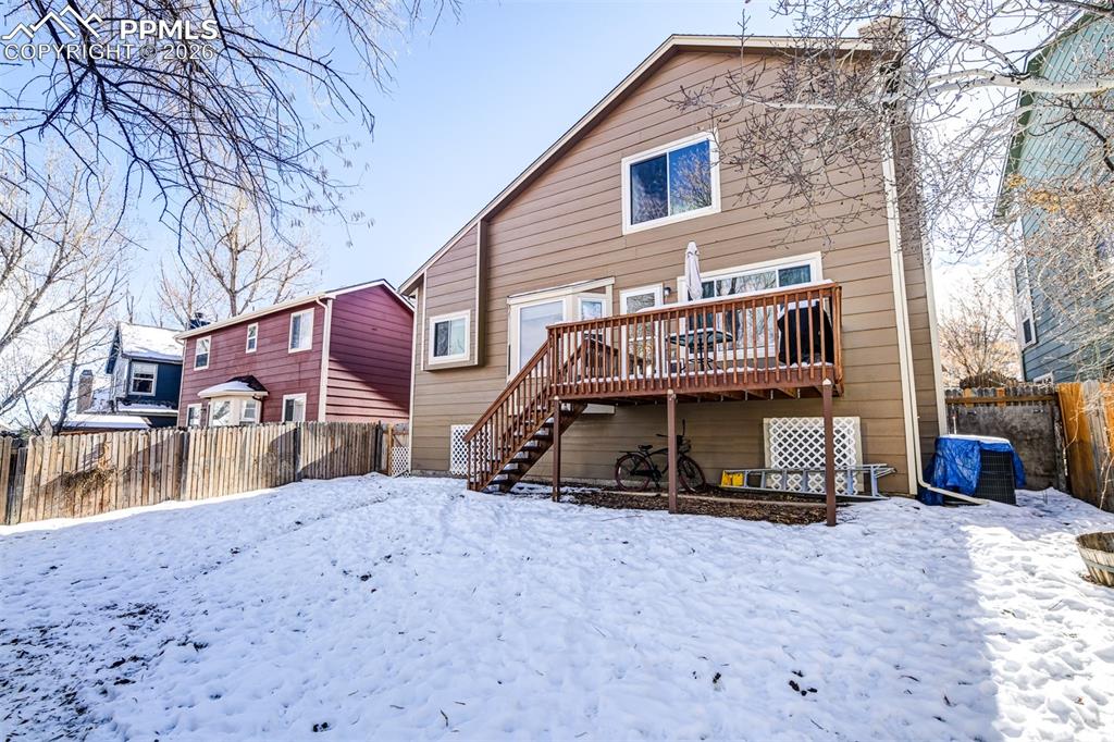 Image 36 of 38: Back of Structure