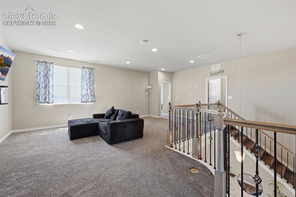 Image 20 of 43: Upper-Level Loft