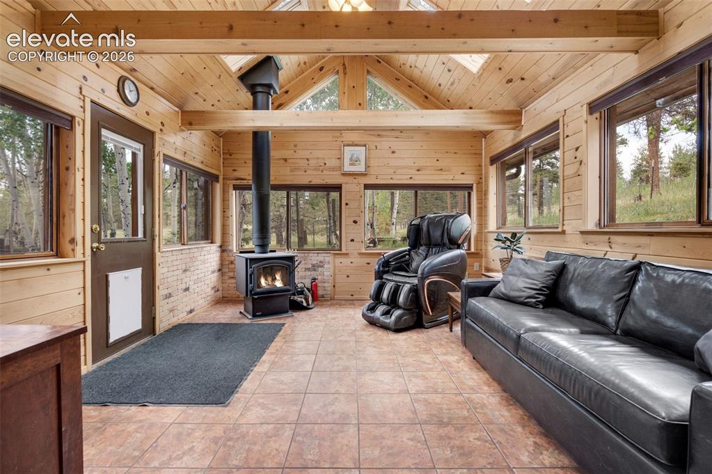 Image 9 of 42: Sun Room