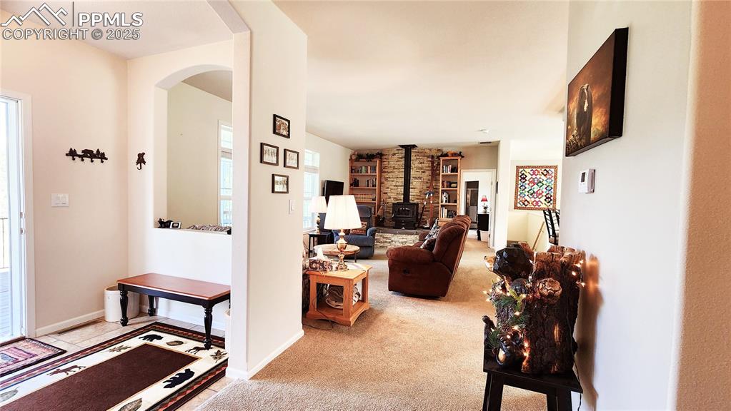 Image 12 of 50: Entry