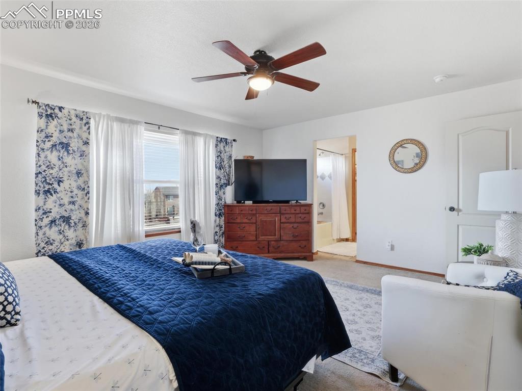 Image 16 of 46: Bedroom