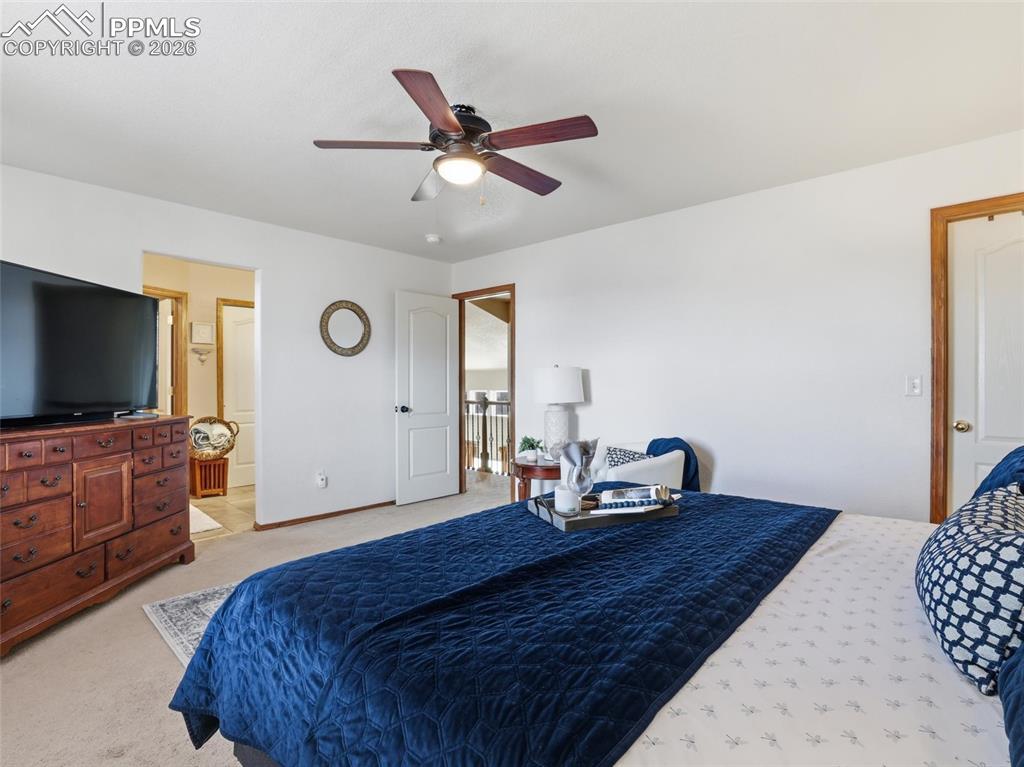 Image 17 of 46: Bedroom