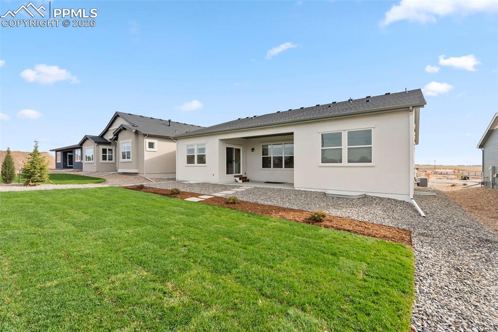 Image 12 of 44: Back of Structure