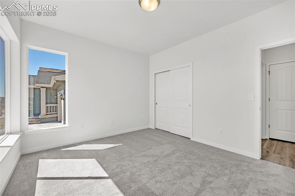 Image 25 of 44: Bedroom