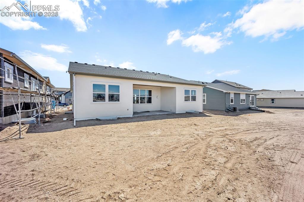 Image 40 of 44: Back of Structure