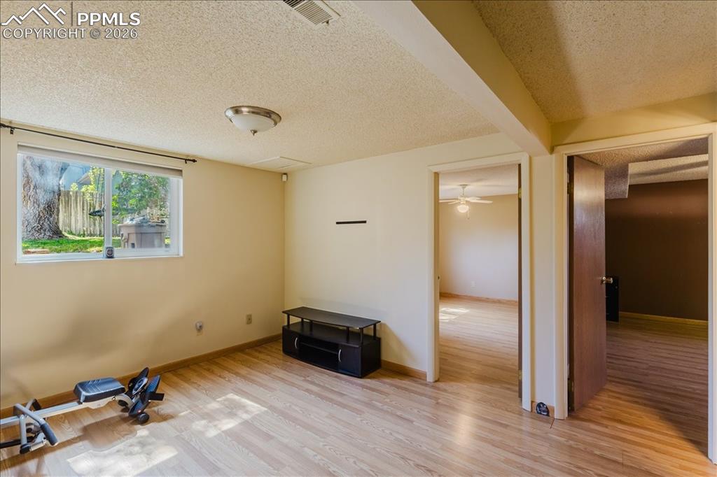 Image 27 of 44: Bonus Room