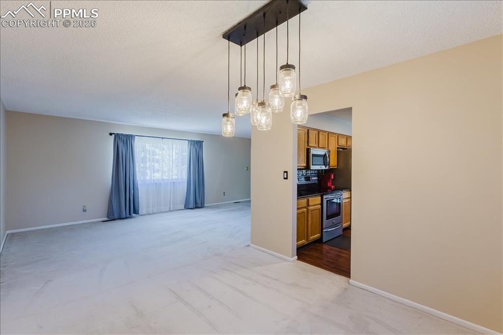 Image 8 of 44: Dining Room