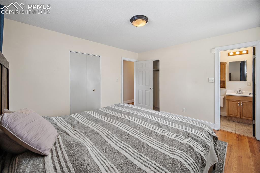 Image 15 of 31: Primary Bedroom 