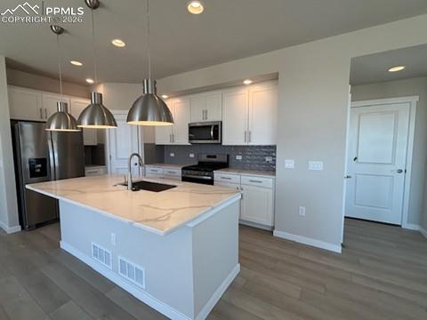 Image 11 of 15: No Description Available