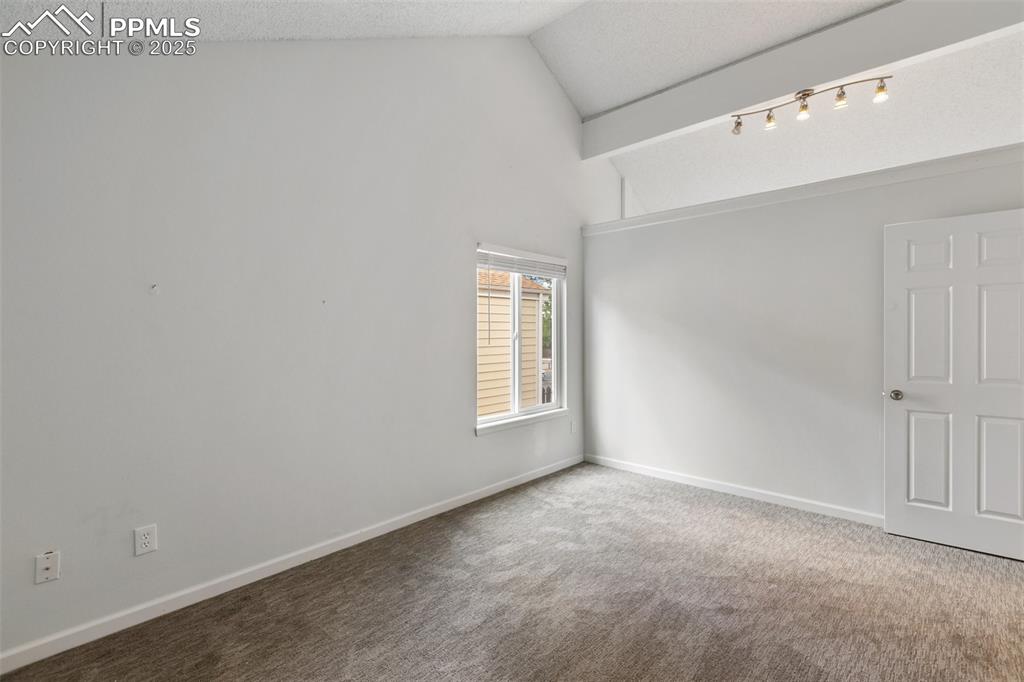 Image 18 of 43: Bedroom