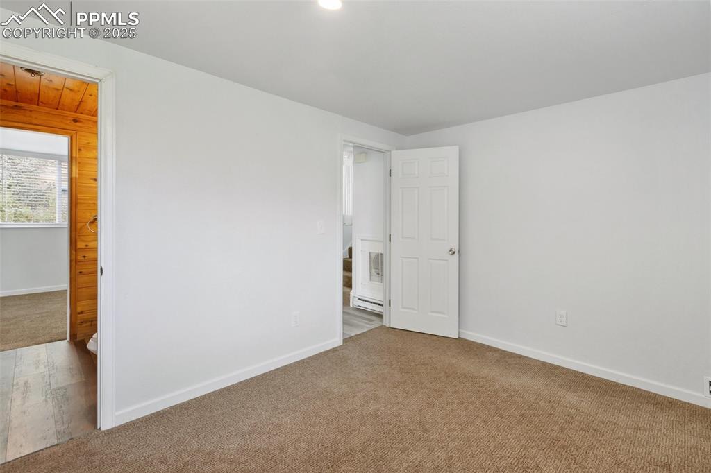 Image 33 of 43: Bedroom