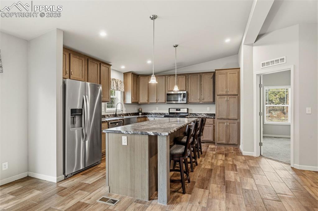 Image 10 of 29: Kitchen