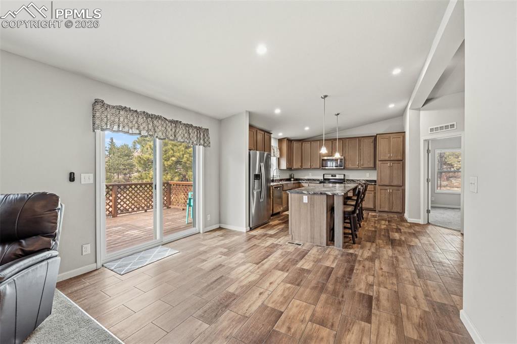 Image 9 of 29: Kitchen