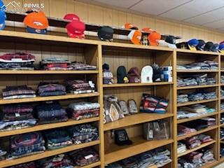 Image 6 of 17: Storage