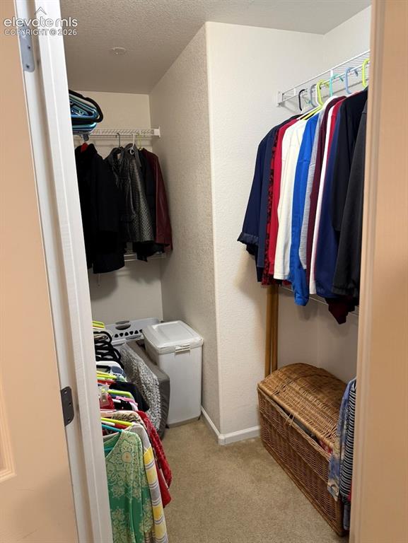 Image 15 of 21: Closet