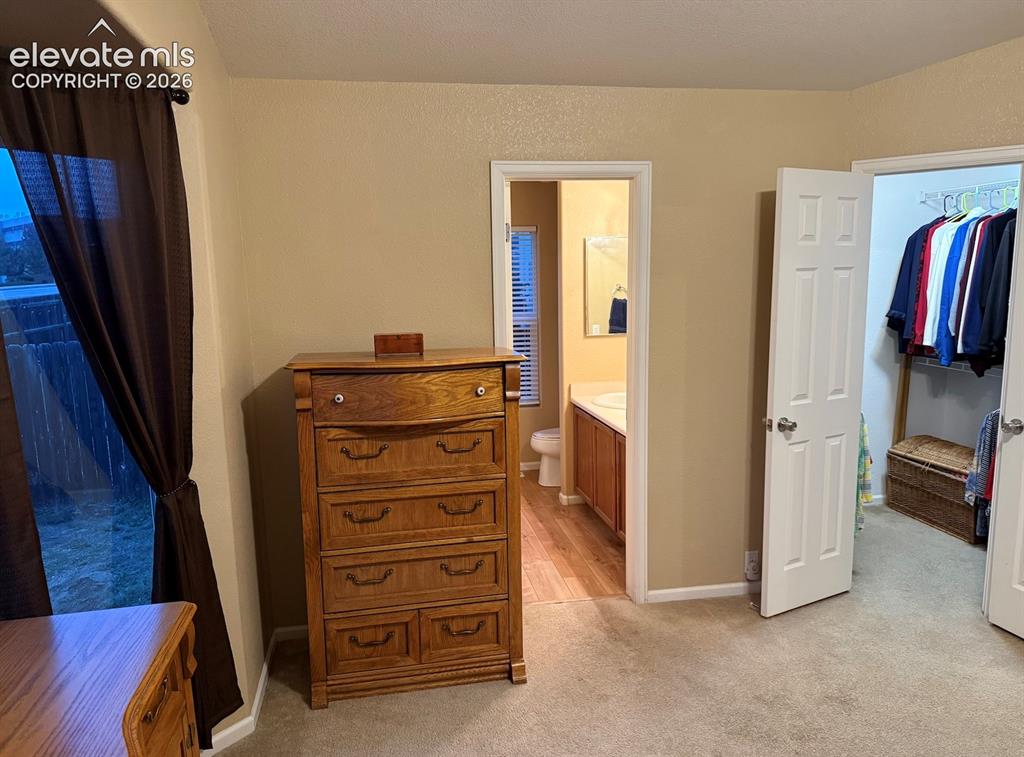 Image 9 of 21: Bedroom