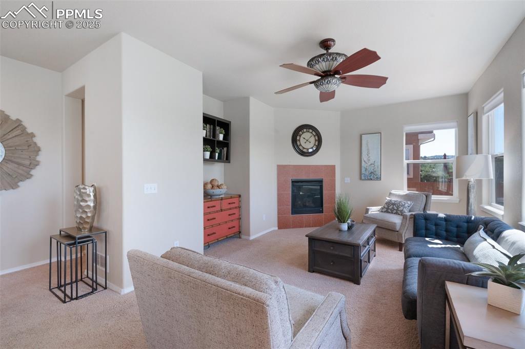 Image 16 of 50: Family Room