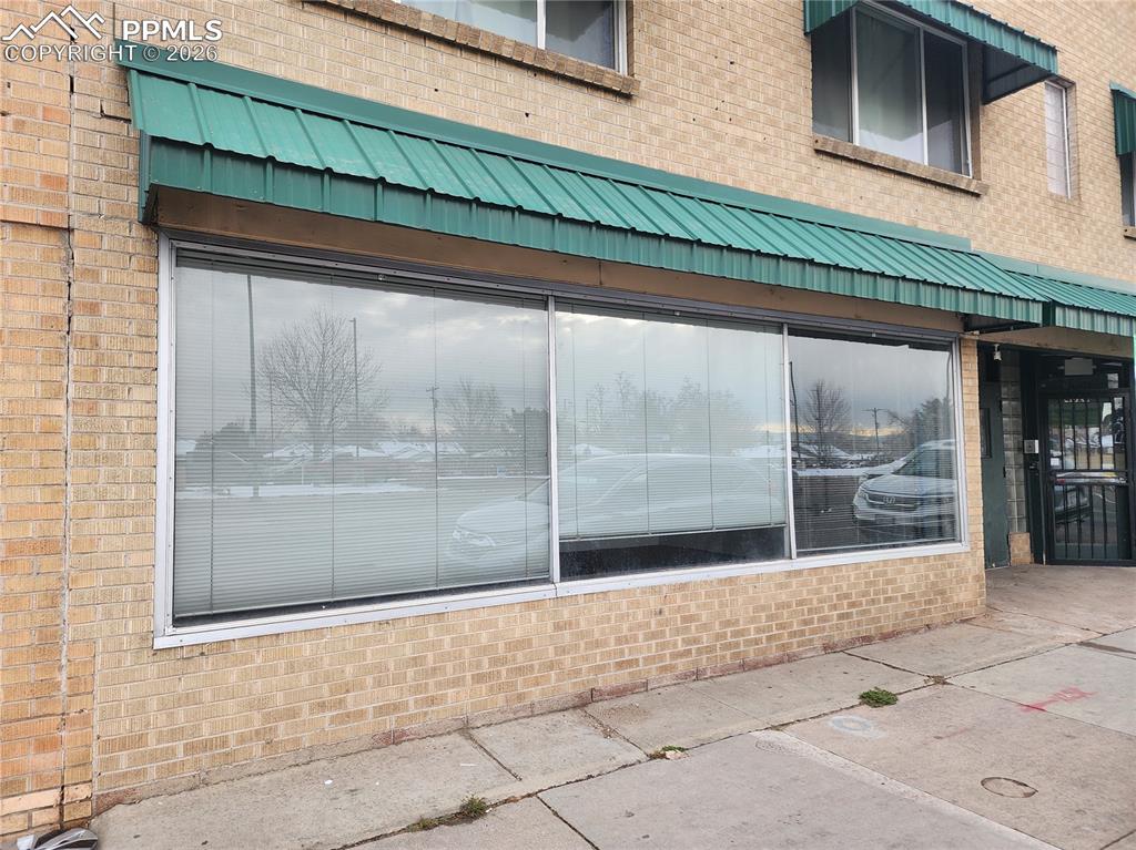 Image 2 of 7: Front of Structure