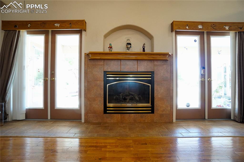 Image 10 of 49: Living Room