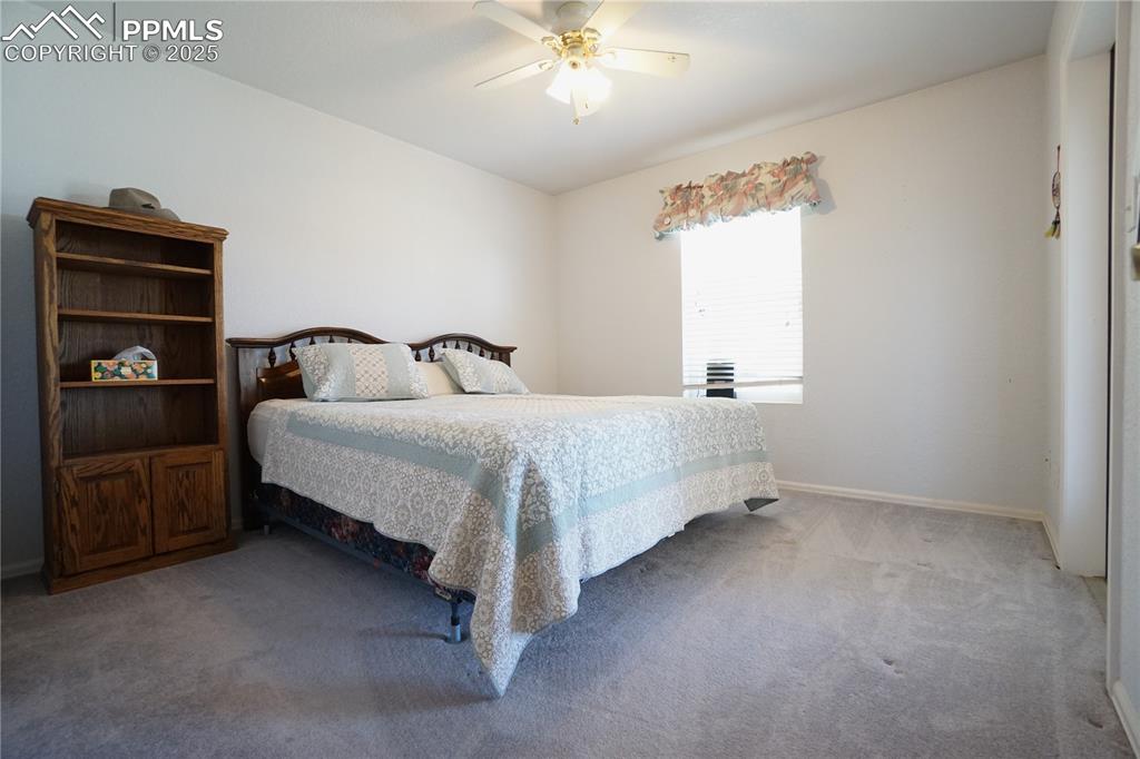 Image 18 of 49: Bedroom