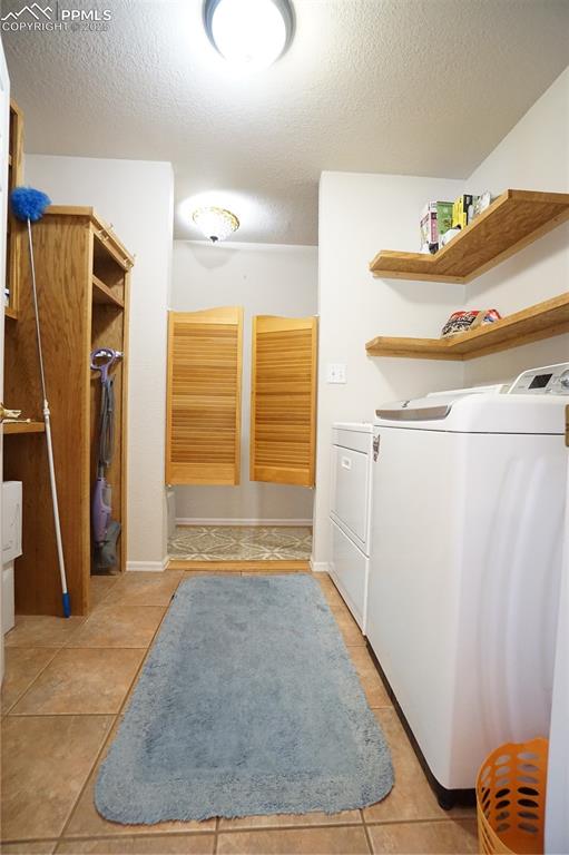 Image 24 of 49: Laundry