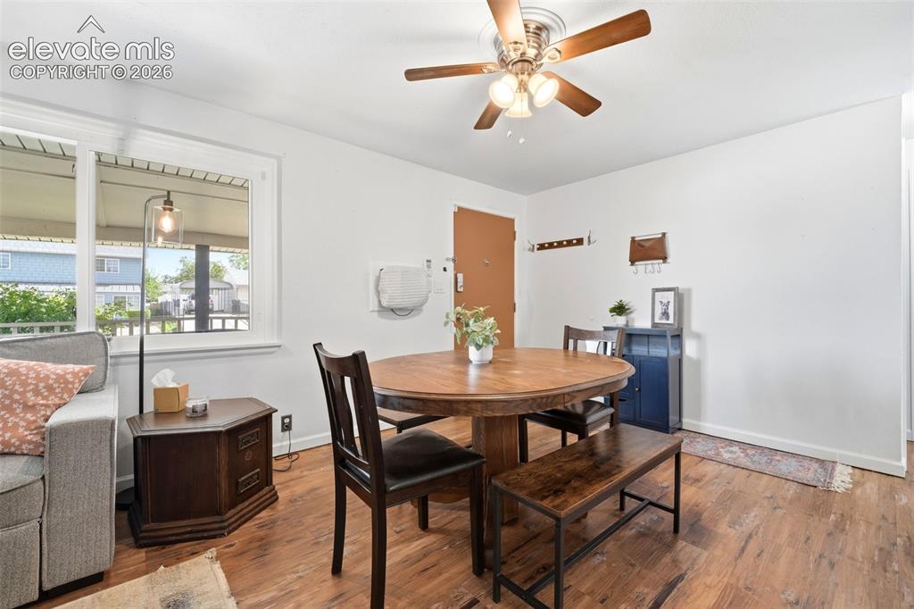 Image 6 of 34: Dining Area