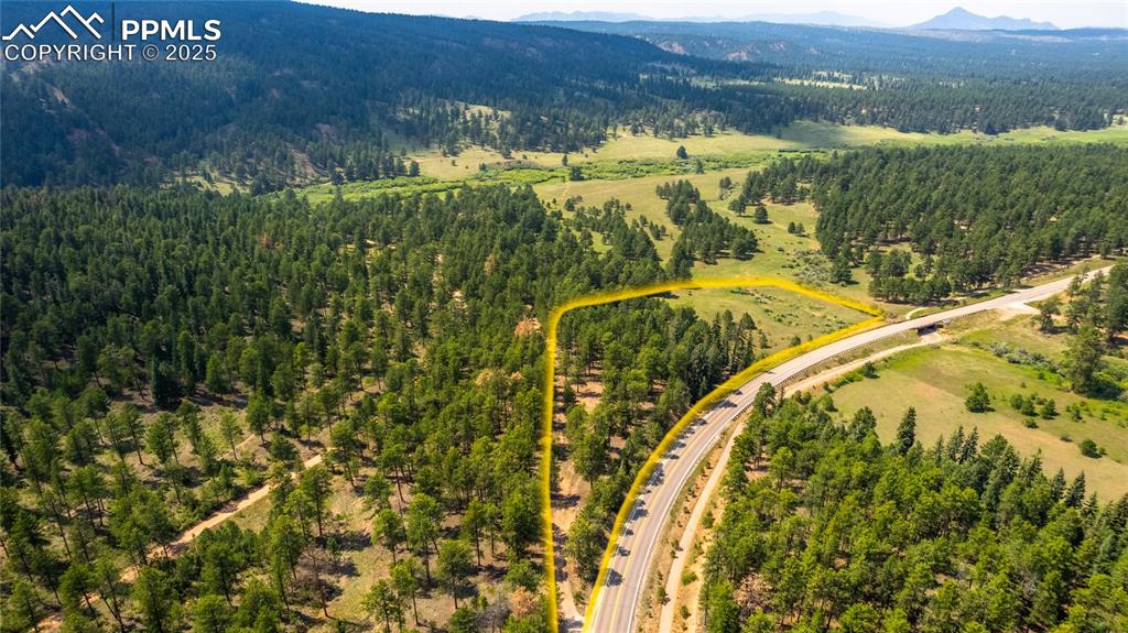 Image 14 of 36: Property Lines are Approximate and not a survey