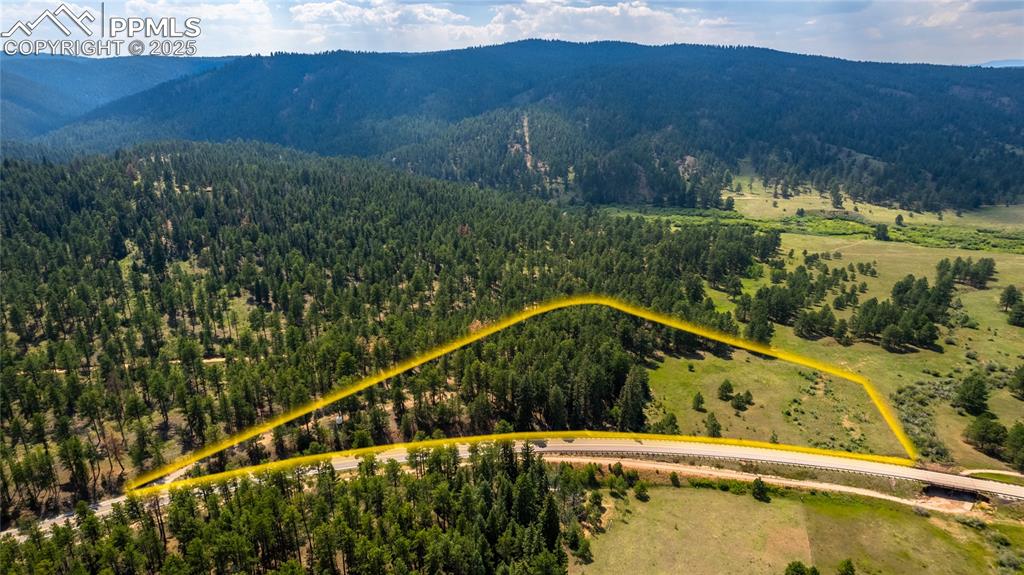 Image 16 of 36: Property Lines are Approximate and not a survey