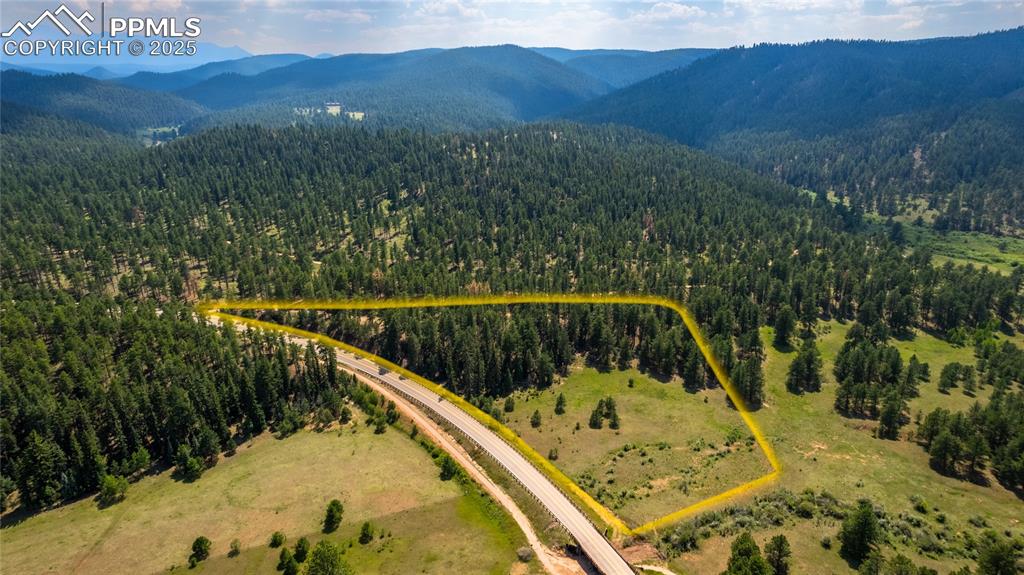 Image 18 of 36: Property Lines are Approximate and not a survey