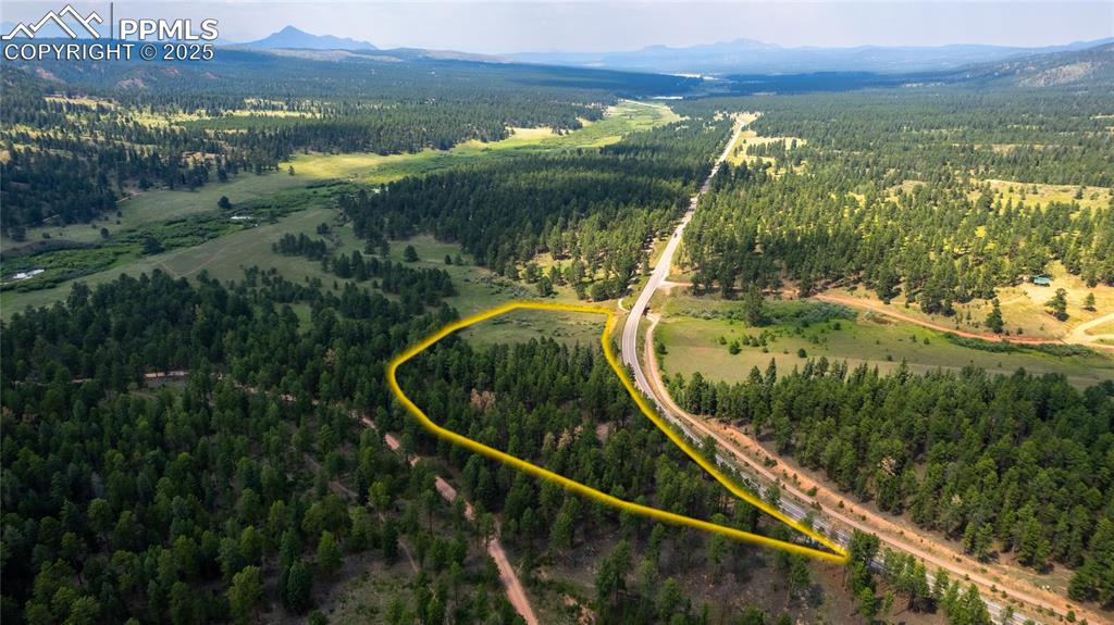 Image 30 of 36: Property Lines are Approximate and not a survey