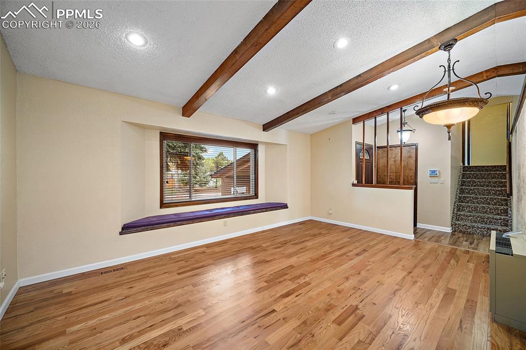 Image 11 of 50: Living Room