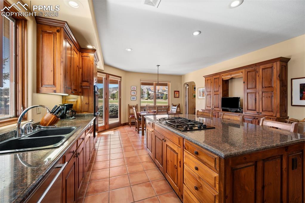 Image 14 of 50: No Description Available