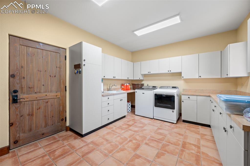 Image 28 of 50: No Description Available