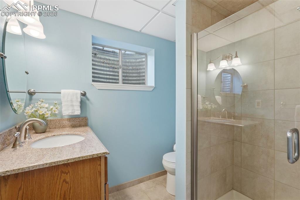 Image 45 of 50: Bathroom