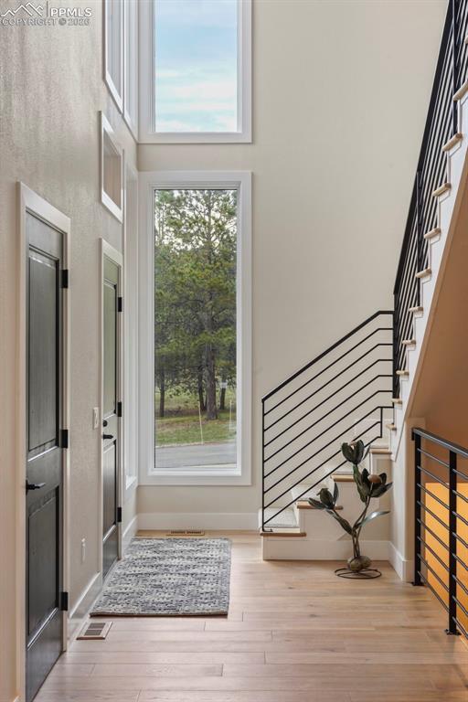 Image 11 of 47: Back of Structure