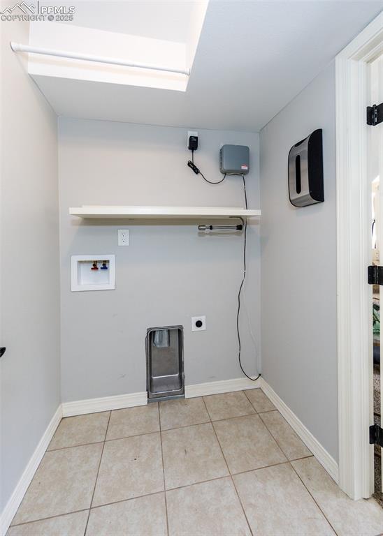 Image 21 of 45: Laundry