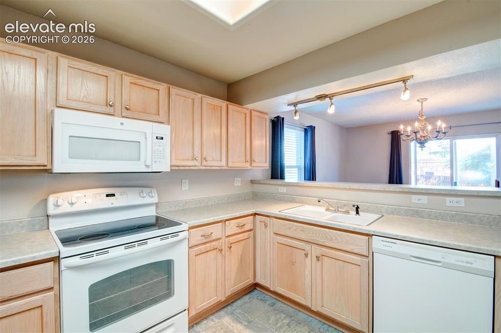 Image 13 of 35: Kitchen
