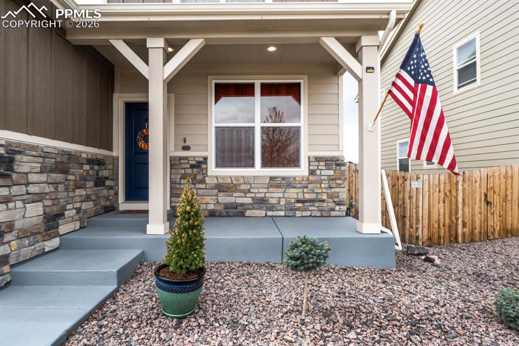 Image 2 of 50: Entry