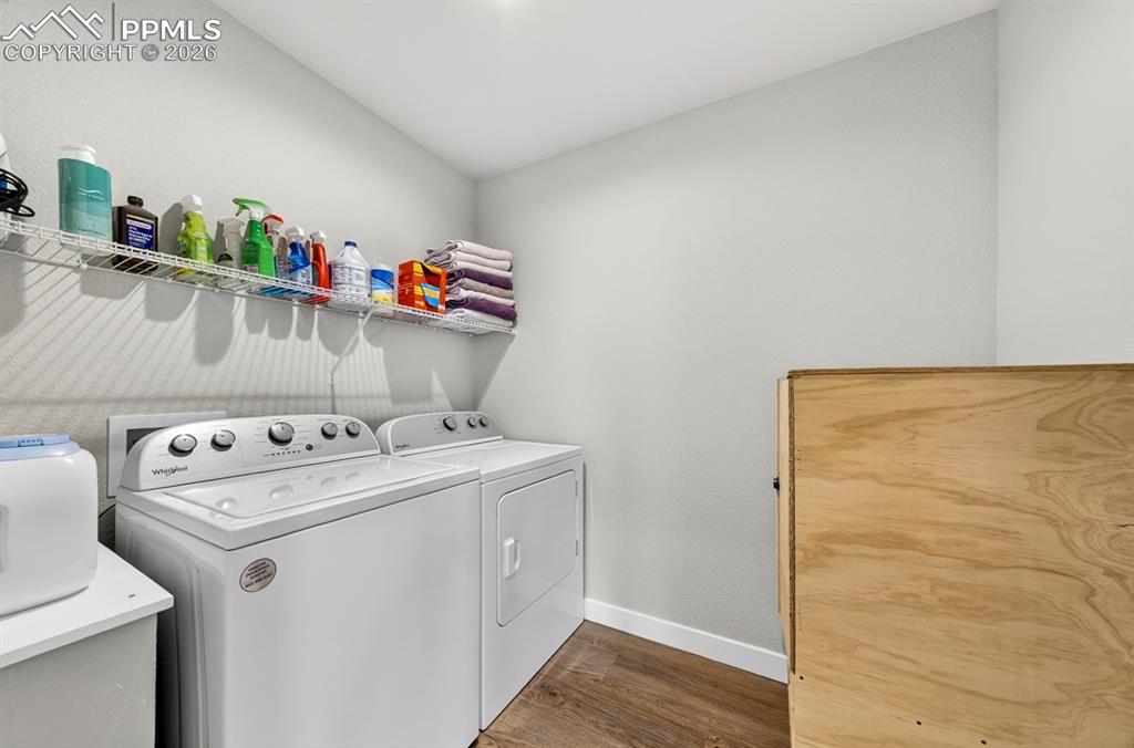 Image 34 of 50: Laundry