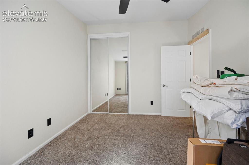 Image 8 of 33: Bedroom
