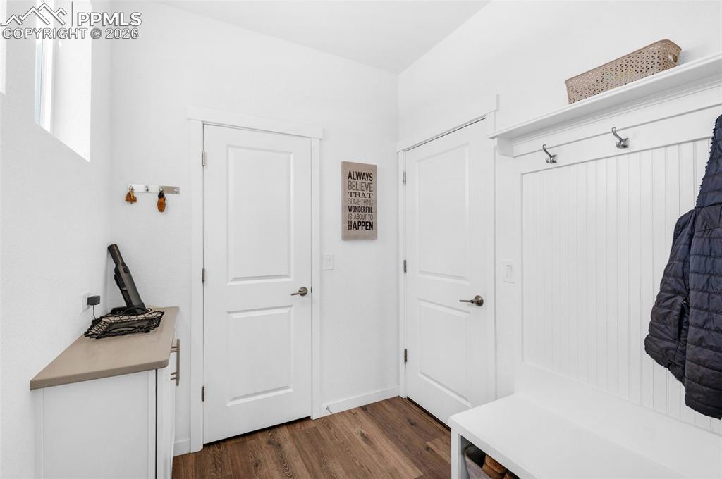 Image 16 of 50: Mud Room