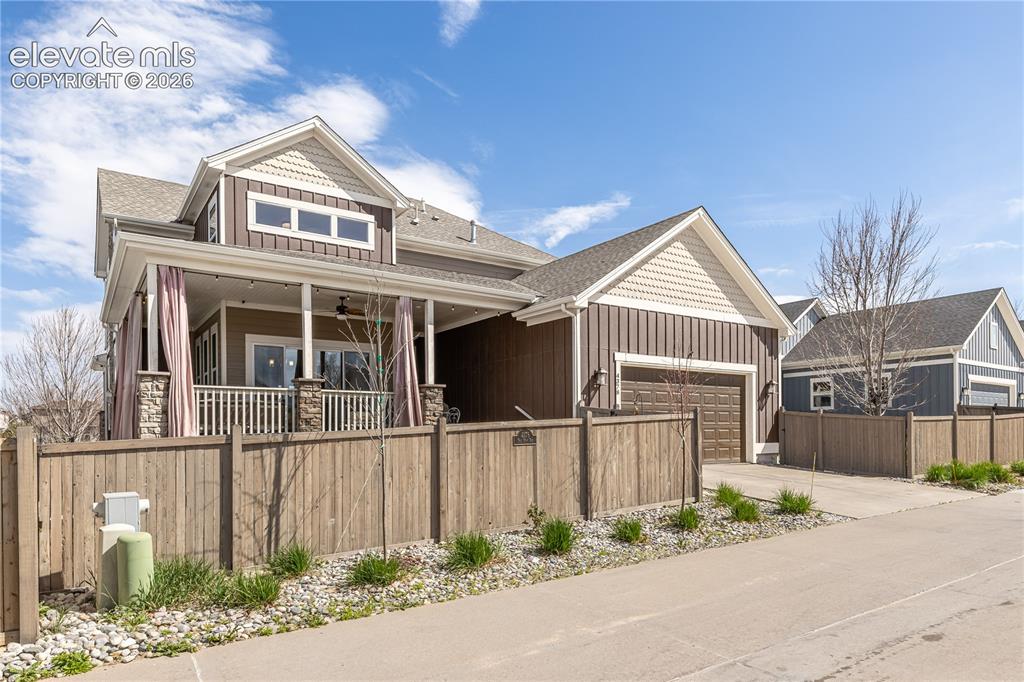 Image 14 of 42: Front of Structure