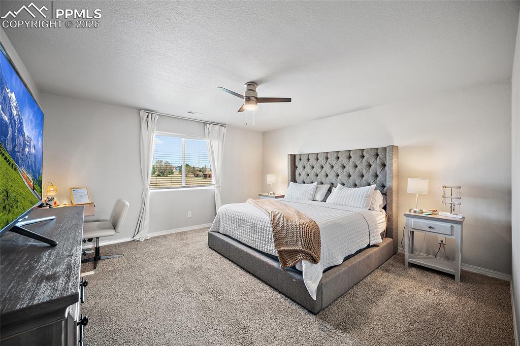 Image 15 of 29: Bedroom