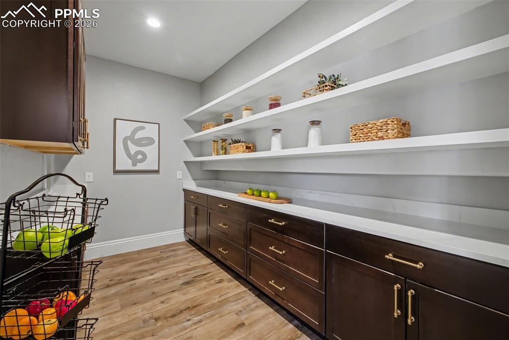 Image 17 of 50: Pantry