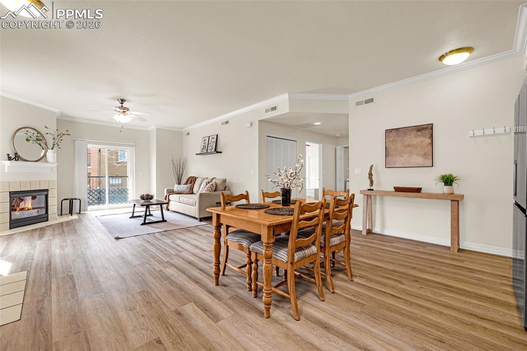 Image 2 of 31: Dining Area