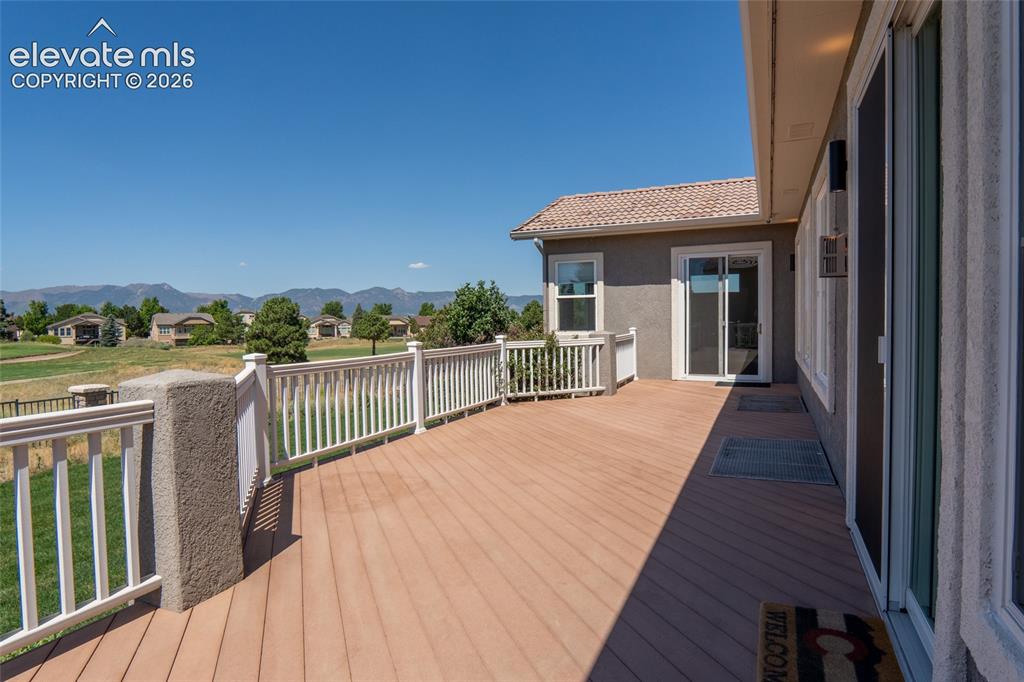 Image 40 of 44: Plenty of space for entertaining