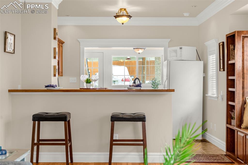 Image 7 of 38: Kitchen