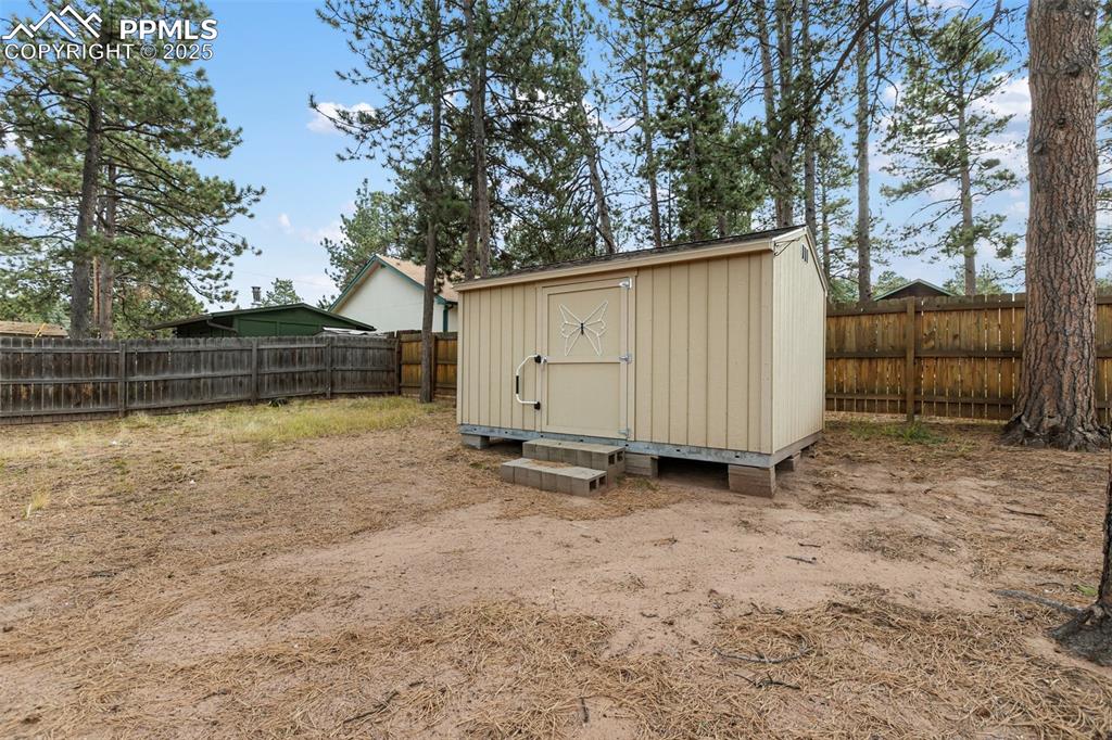 Image 17 of 20: Out Buildings