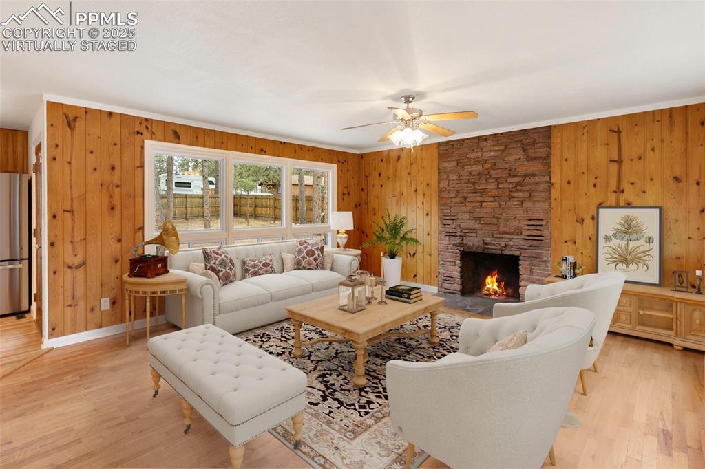 Image 4 of 20: Virtually Staged Family Room