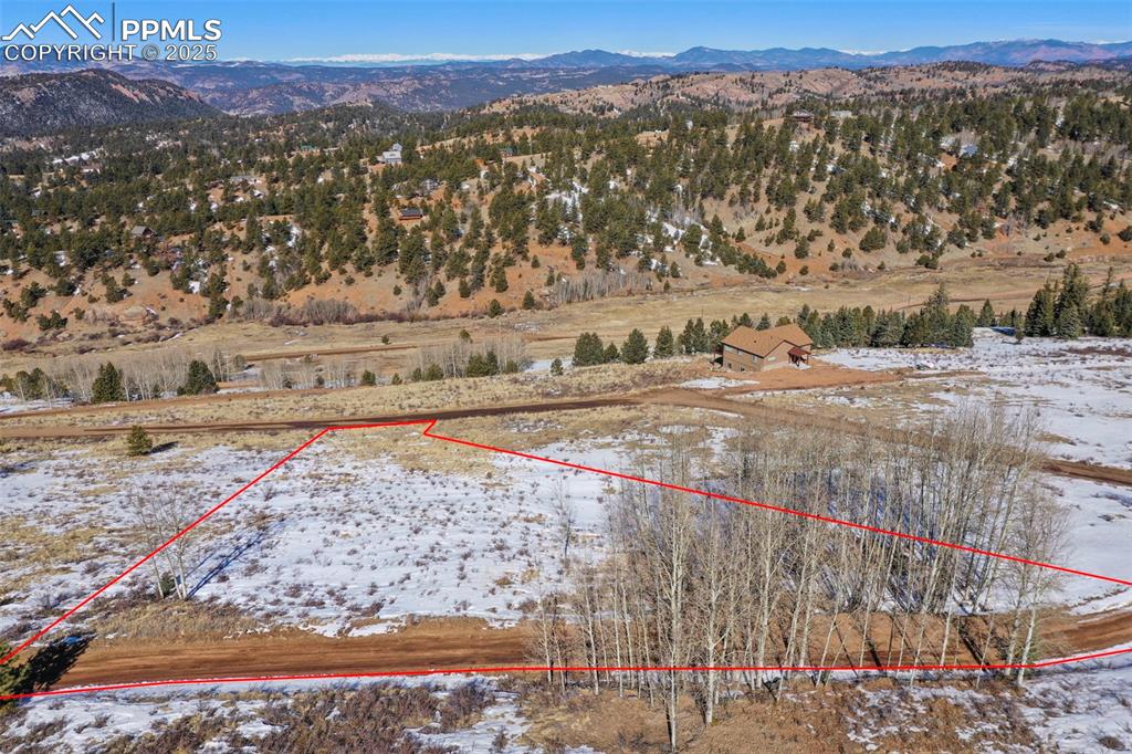 Image 14 of 25: Property Lines are approximate and not a survey